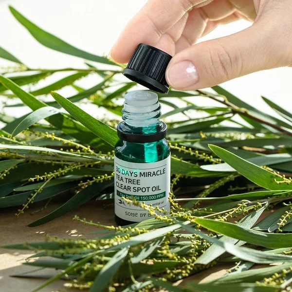 tinh-dau-tram-tra-Some-By-Mi-30-Days-Miracle-Tea-Tree-Clear-Spot-Oil-10ml