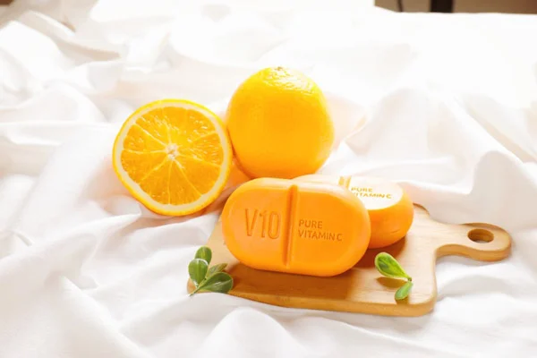 xa-bong-rua-mat-SOME-BY-MI-V10-Pure-Vitamin-C-Soap-1