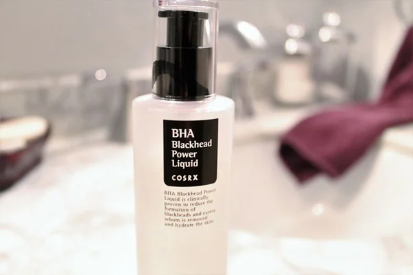 tay-te-bao-chet-hoa-hoc-COSRX-BHA-Blackhead-Power-Liquid